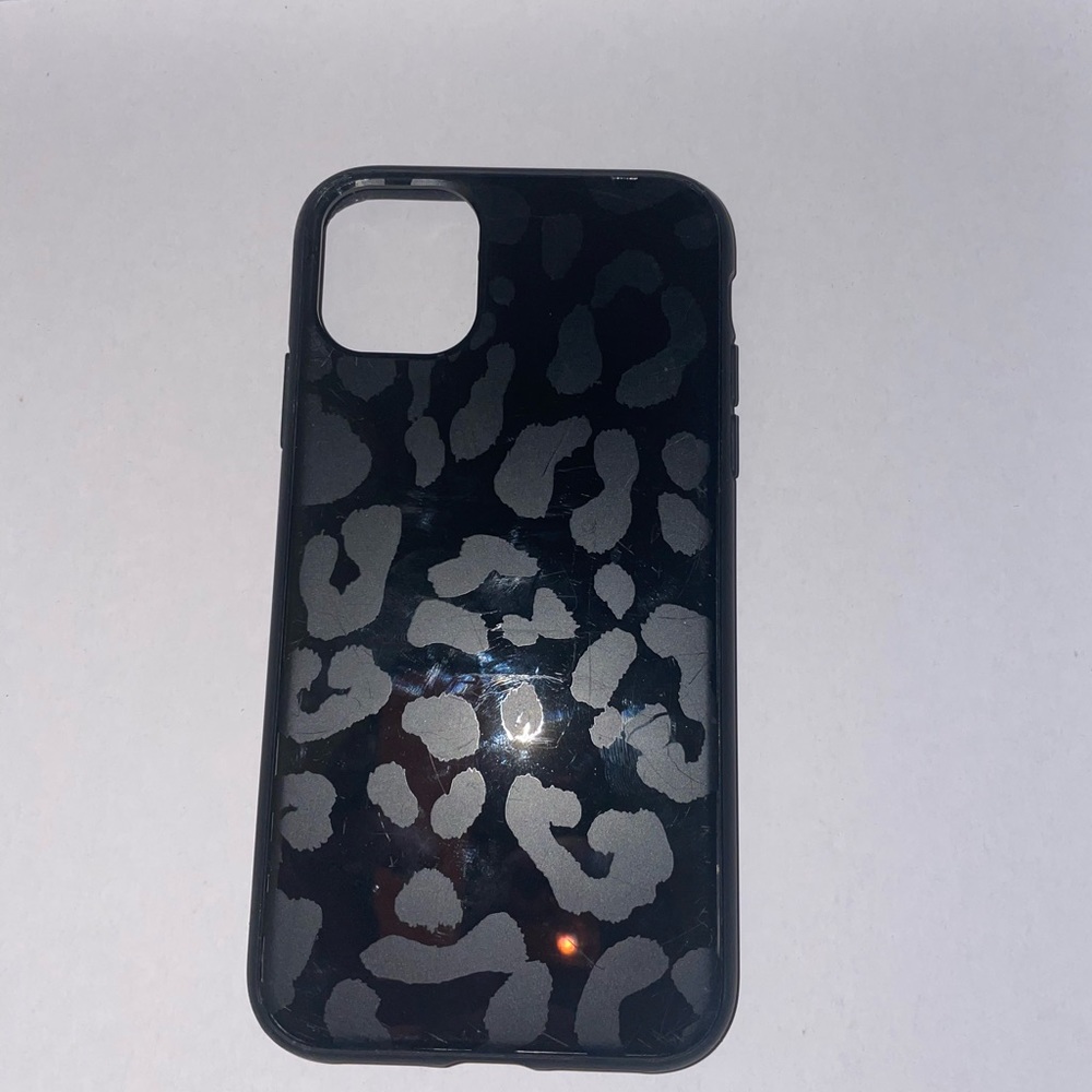 Cheetah print phone case